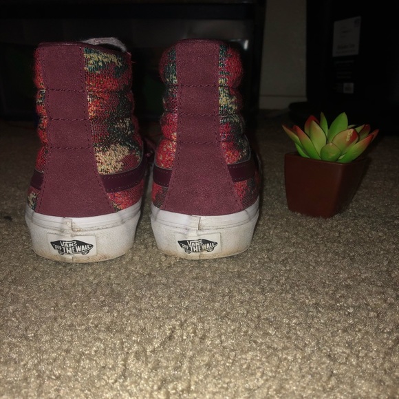 Vans - Picture 3 of 5